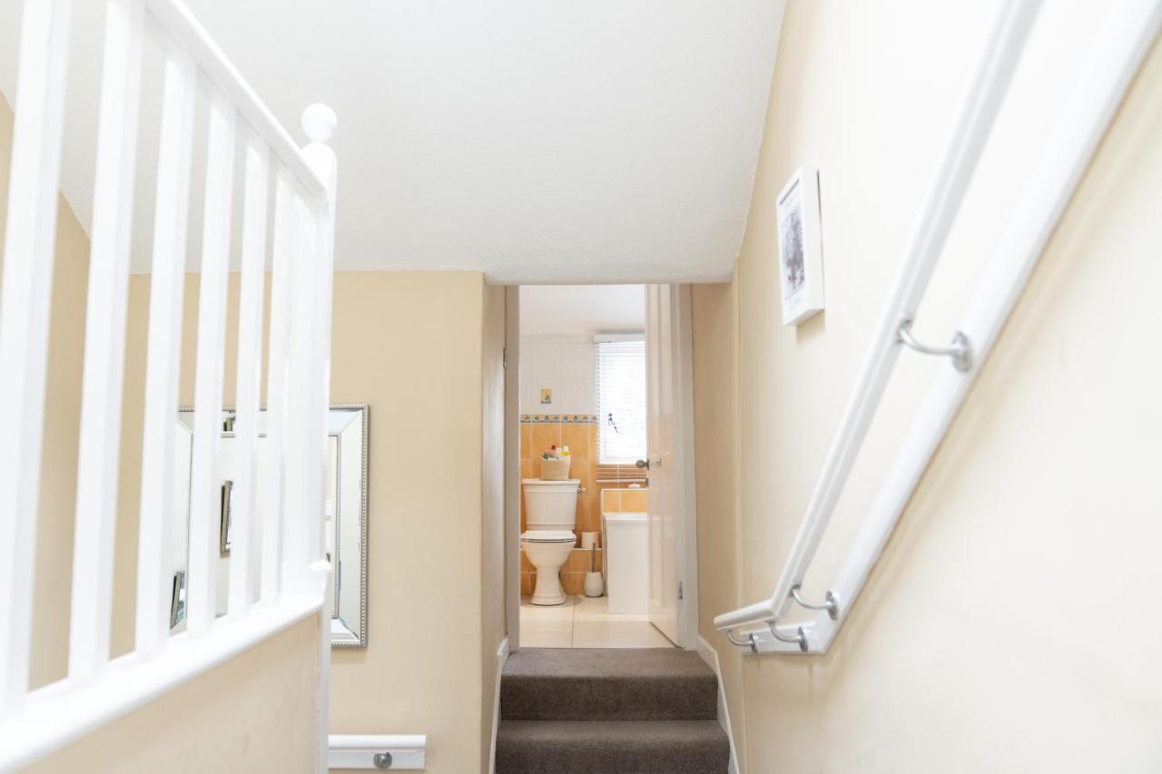 4 Private Bedroom House With 3 Parking Spaces Free Perth Kültér fotó